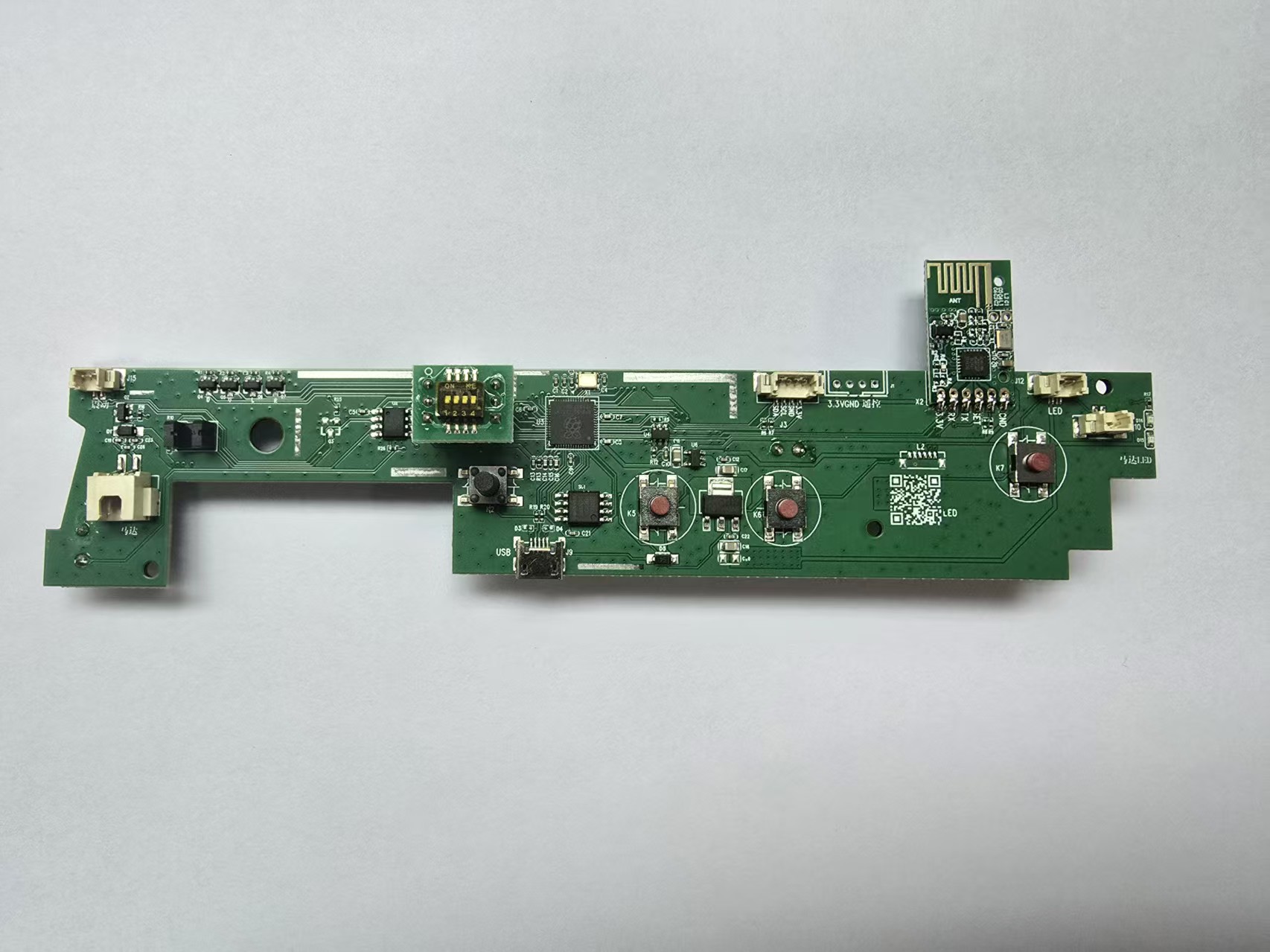 اللوحة الأم X-Gunner 2.4G اللا - مراجعة Retro Gaming Gun وسعره